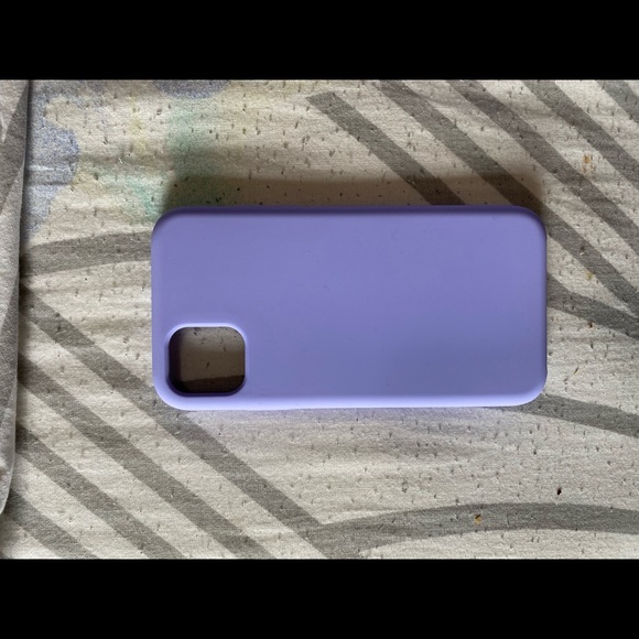 iPhone 11 or XR lavender phone case - Picture 2 of 6